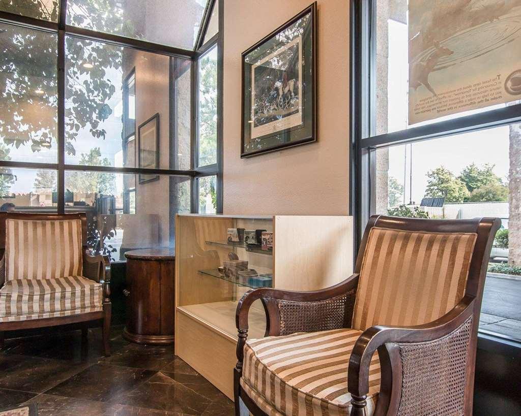 Rodeway Inn Riverside Interior photo